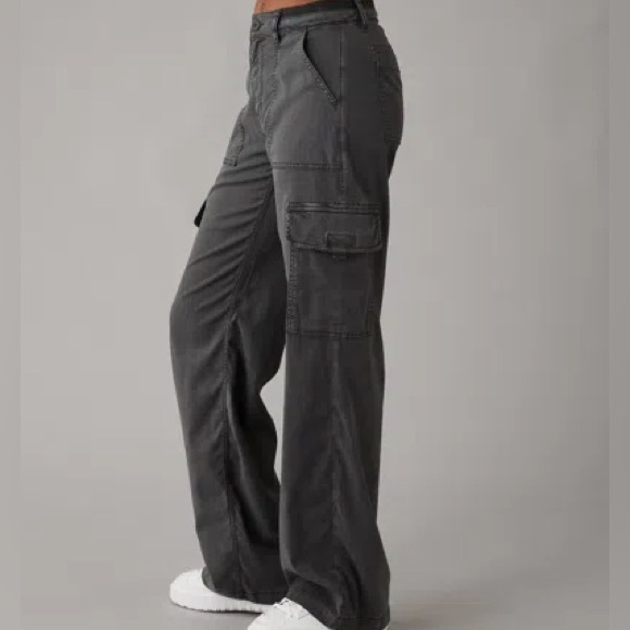 American Eagle Outfitters Pants - AE Dreamy Drape Stretch Cargo Pants – Size 2